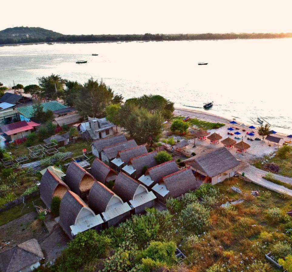 Sunset Beach Bungalow Gili Meno Exterior foto
