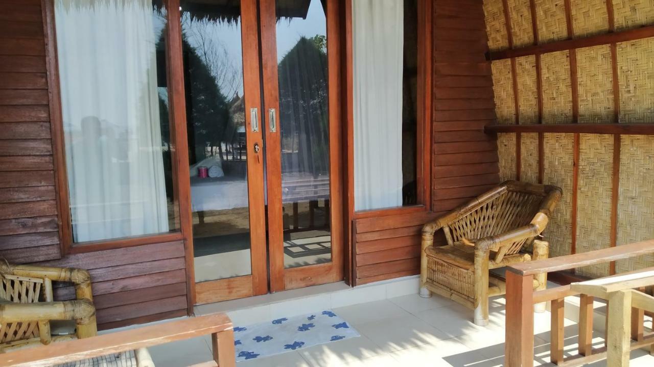 Sunset Beach Bungalow Gili Meno Exterior foto